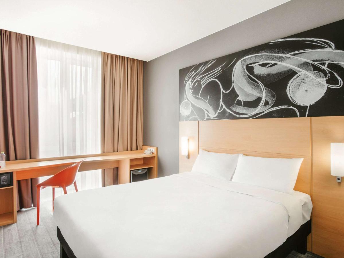 Ibis Moscow Oktyabrskoye Pole Hotel Kültér fotó